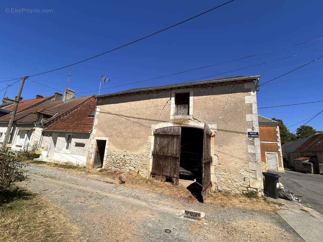 Autre à SAINT-MARCEL