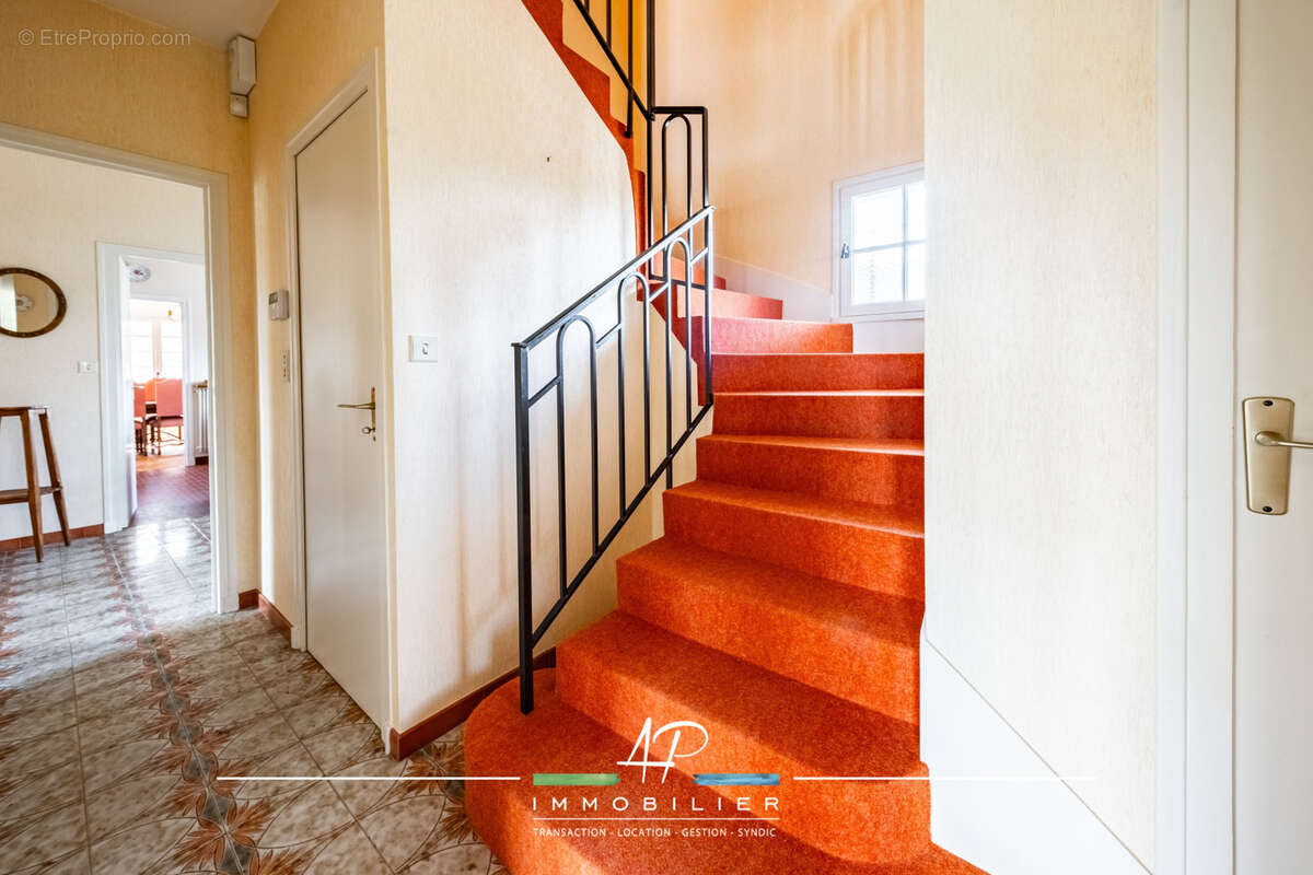 Maison traditionnelle 5 chambres - 21490 BRETIGNY - photo 12