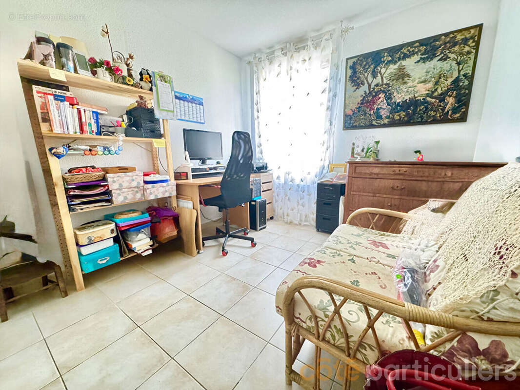 Maison à JONQUIERES-SAINT-VINCENT