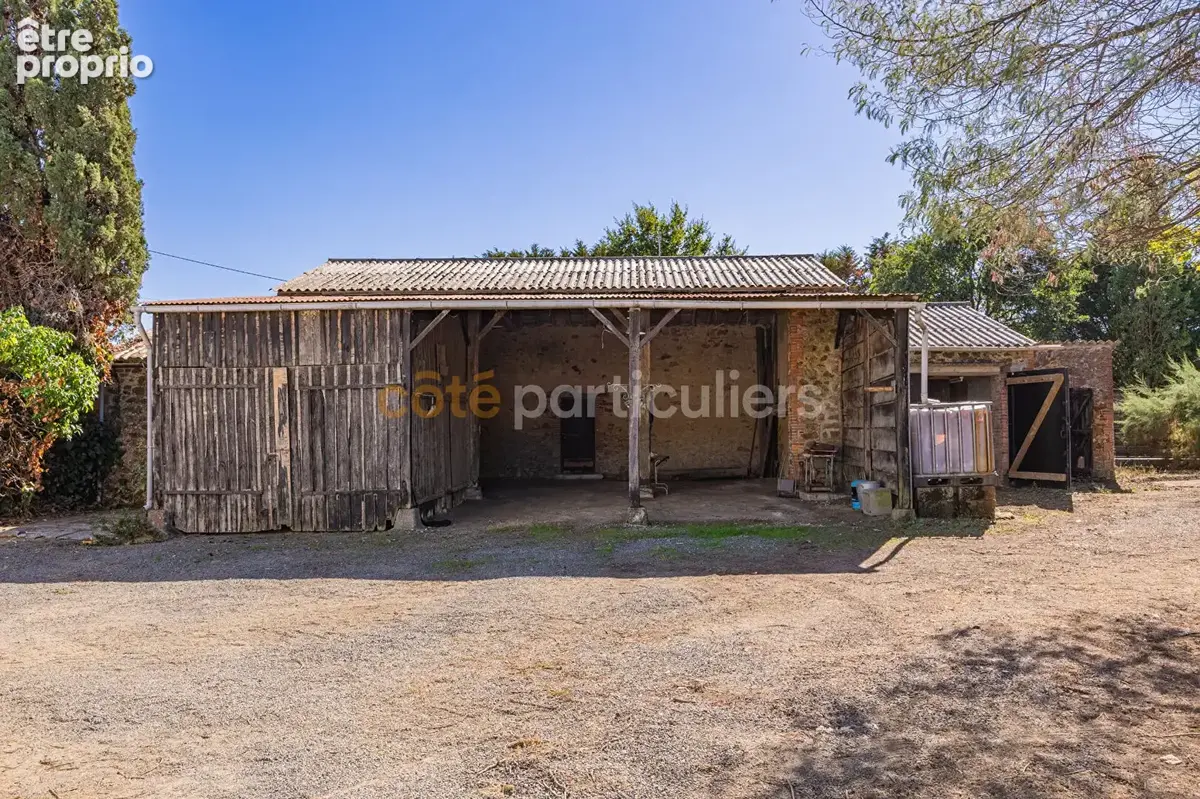 Corcoué-sur-logne -- maison 140 m2 possible -- beaucoup de potentiel -- calme -- grand terrain - photo 17
