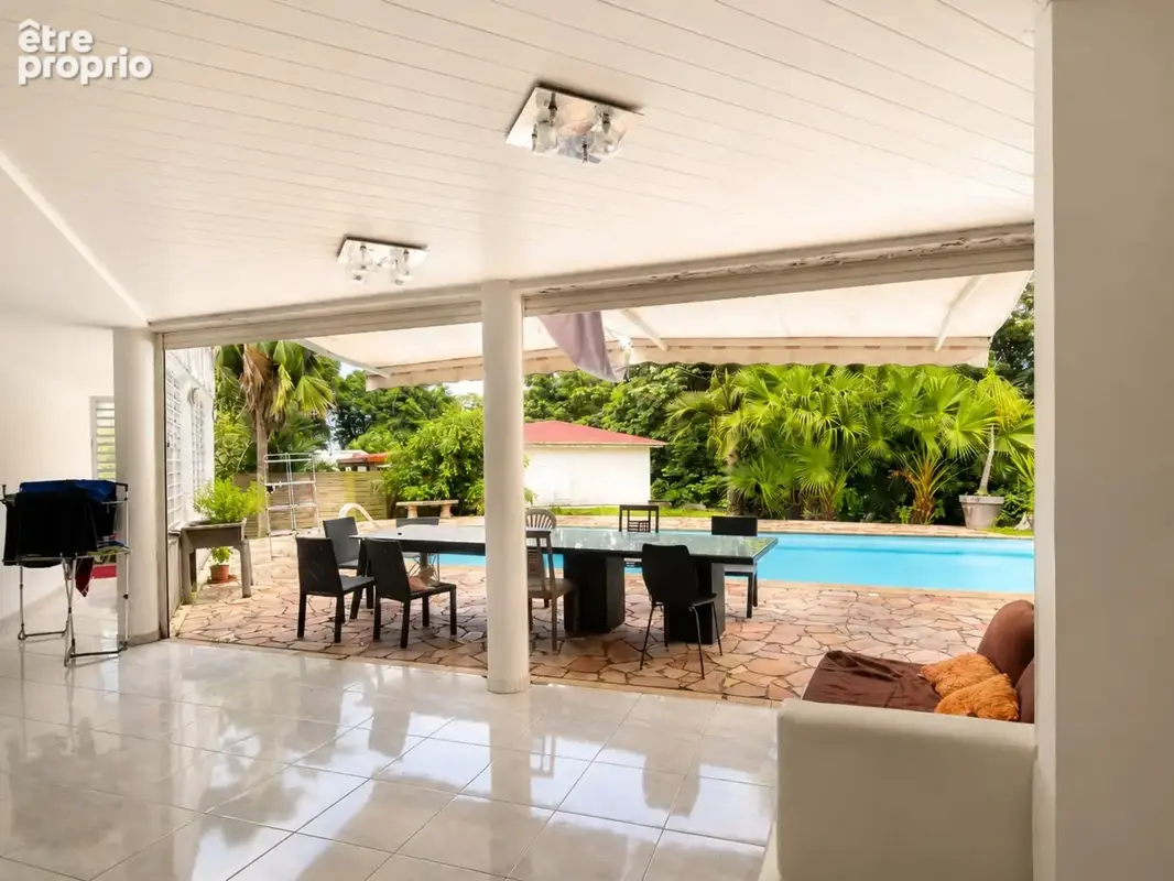 FORT-DE-FRANCE – Villa avec piscine et bungalow indépendant - photo 2