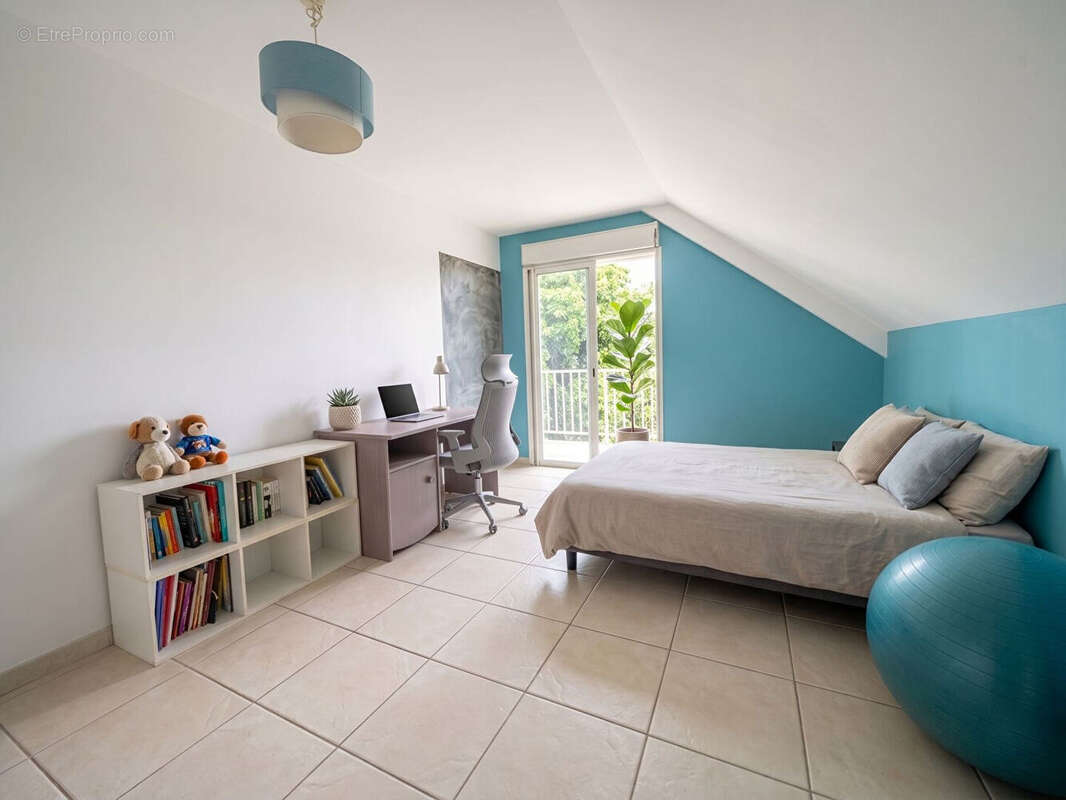 A VENDRE - Maison F6 avec vue dans les bas de La Bretagne - photo 16