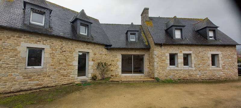 Maison à CLEDER