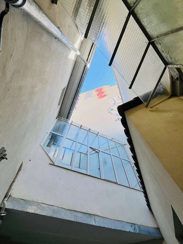 Appartement à MARSEILLE-1E