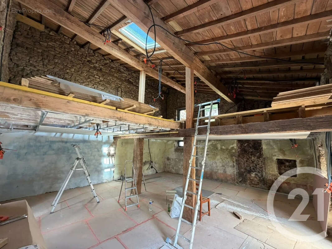 Maison 150 m² à Vocance  - photo 29