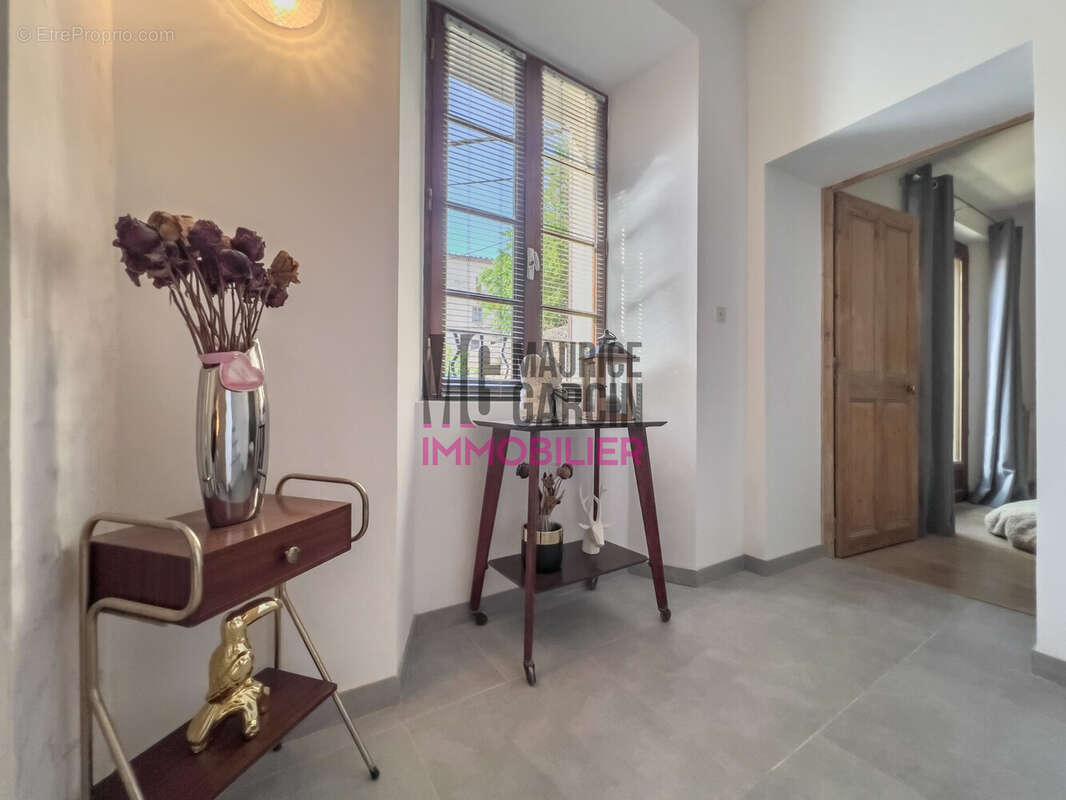 Maison 222 m² à Sarrians  - photo 8