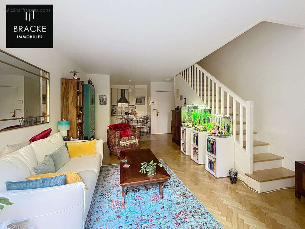 Appartement à COURBEVOIE