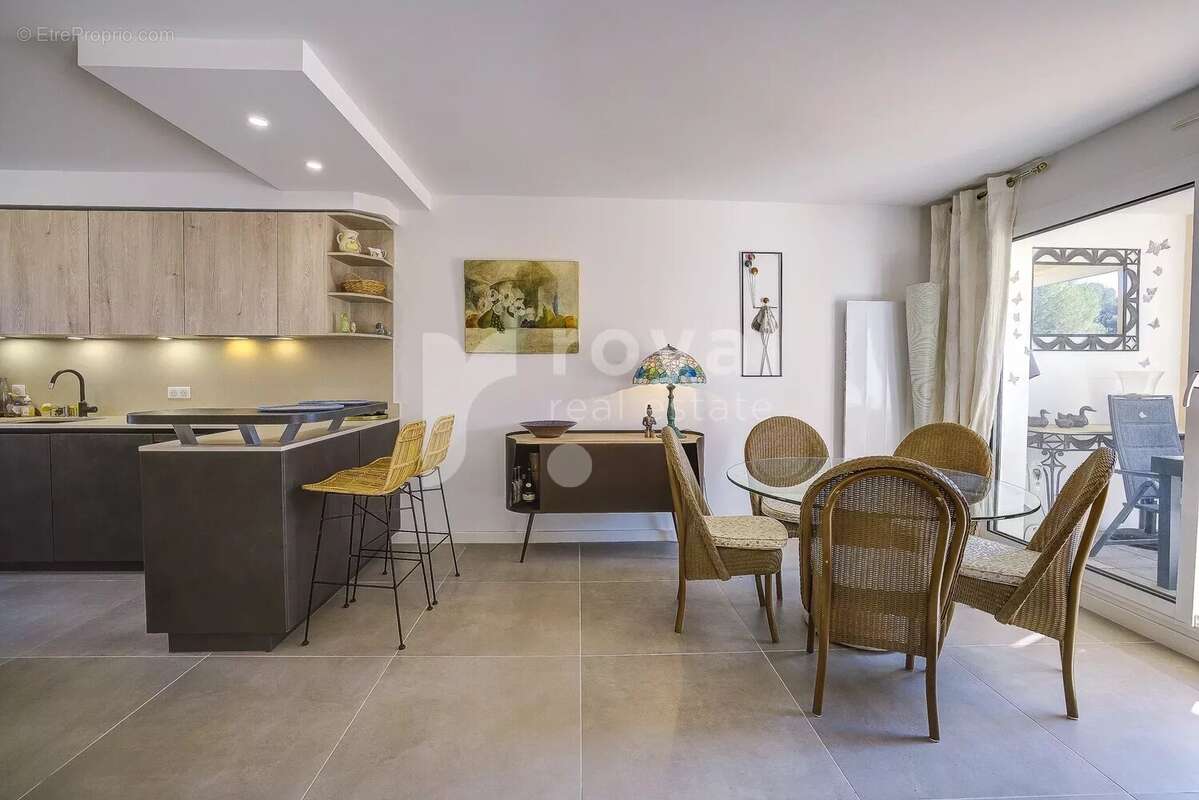Maison à MOUGINS