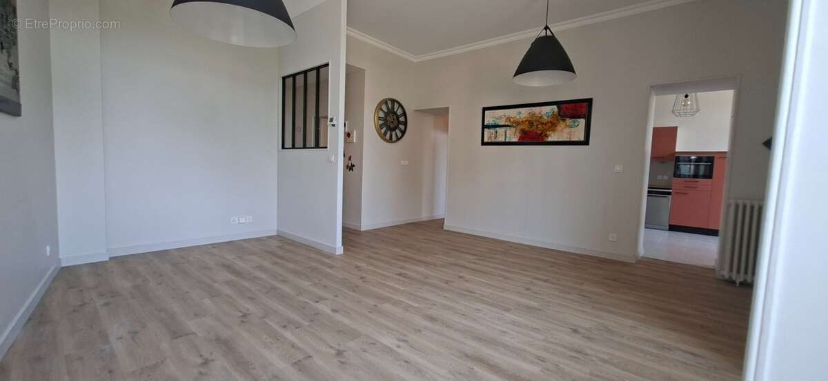 Appartement de caractère – Centre-ville d'Aix-les-Bains - photo 4