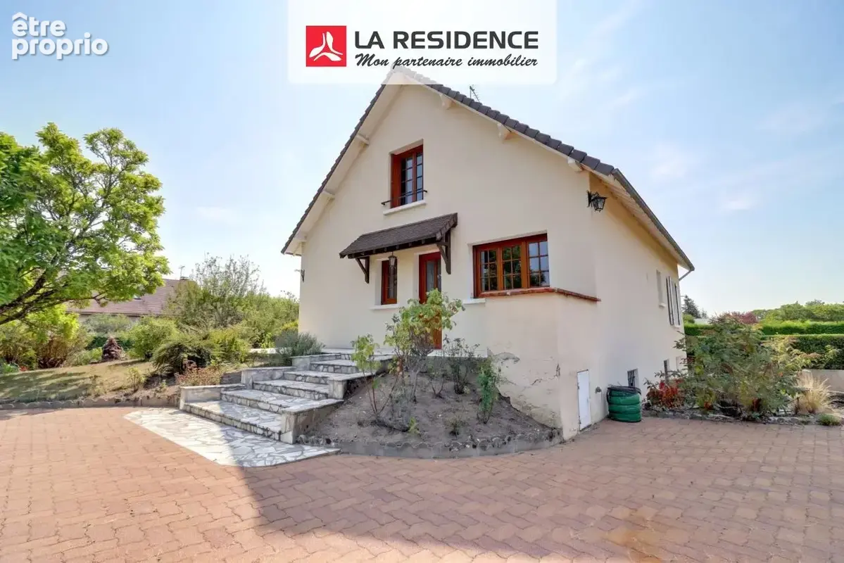 Maison 6 pièces 128 m² à vendre à Saint-Gervais-La-Foret (41350) - photo 1