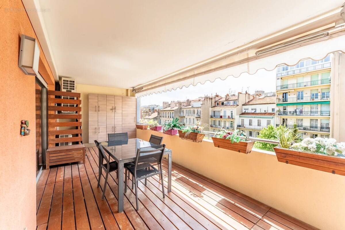 Appartement à MARSEILLE-8E