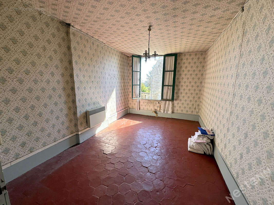 Maison à MONNEVILLE