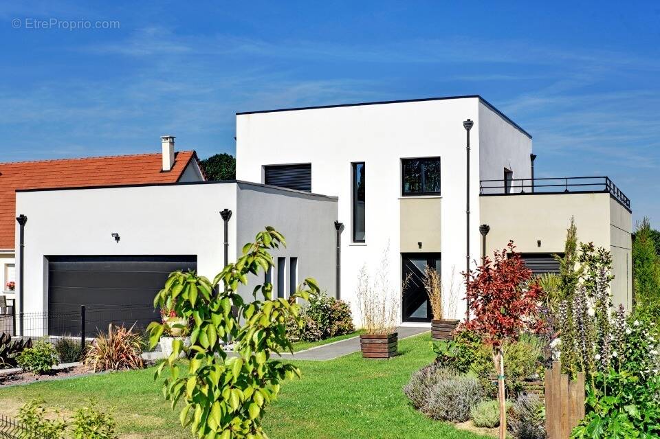 Terrain à LE PLESSIS-PATE