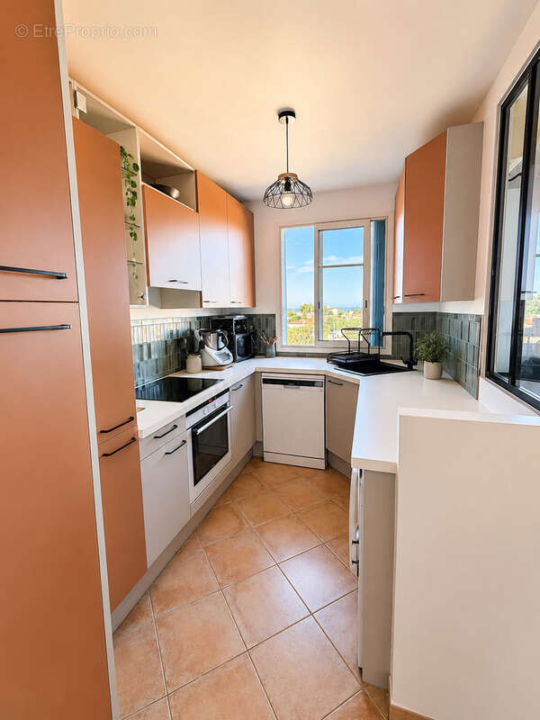 Appartement à VILLENEUVE-LOUBET