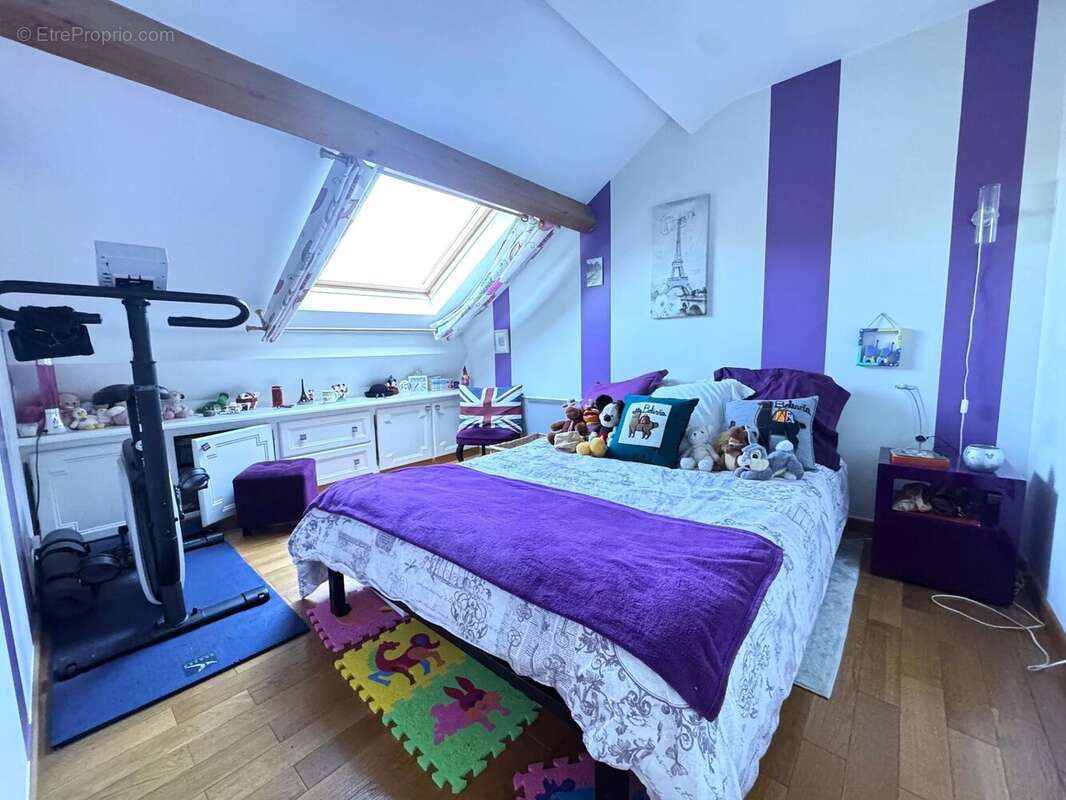 Appartement à LE PLESSIS-TREVISE