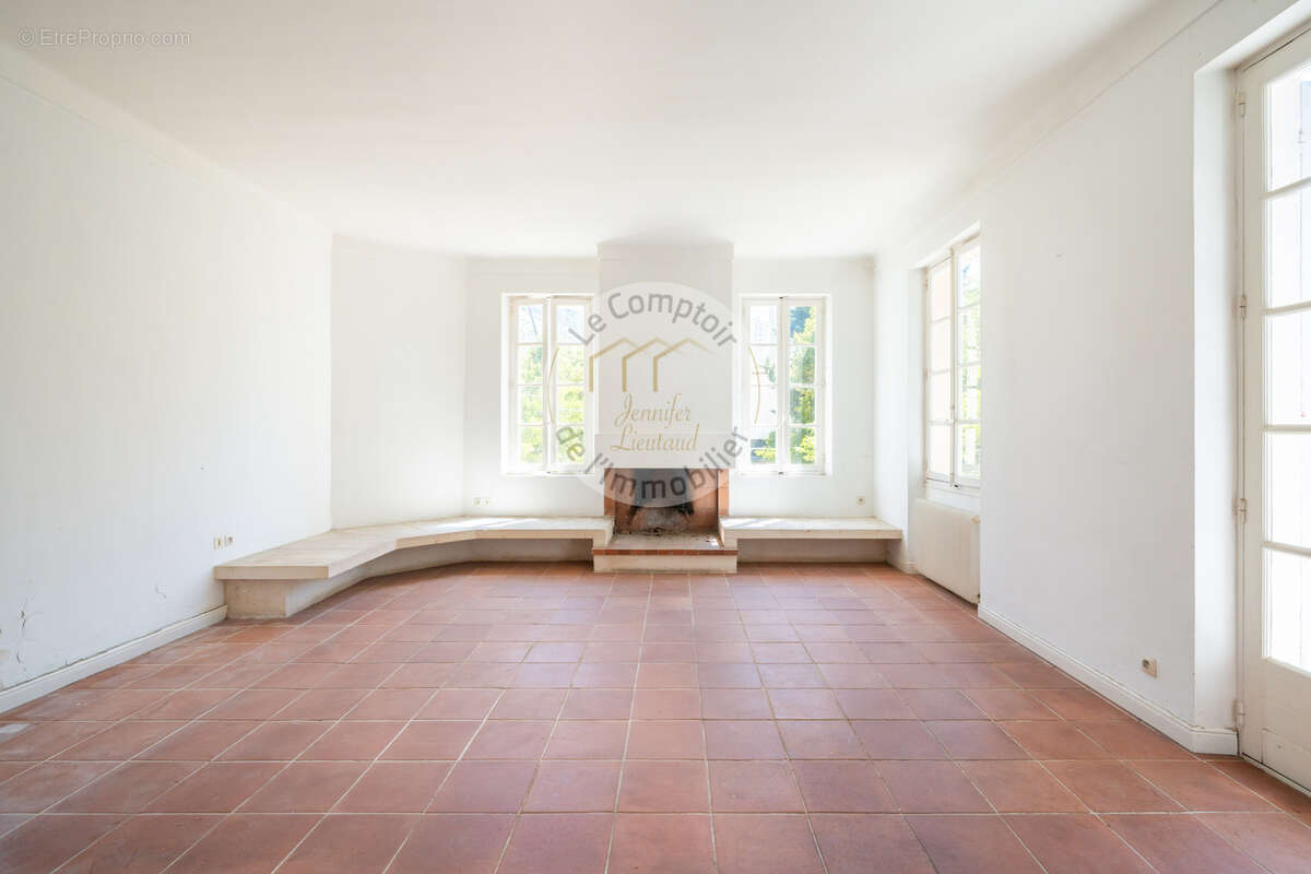Maison à MARSEILLE-9E