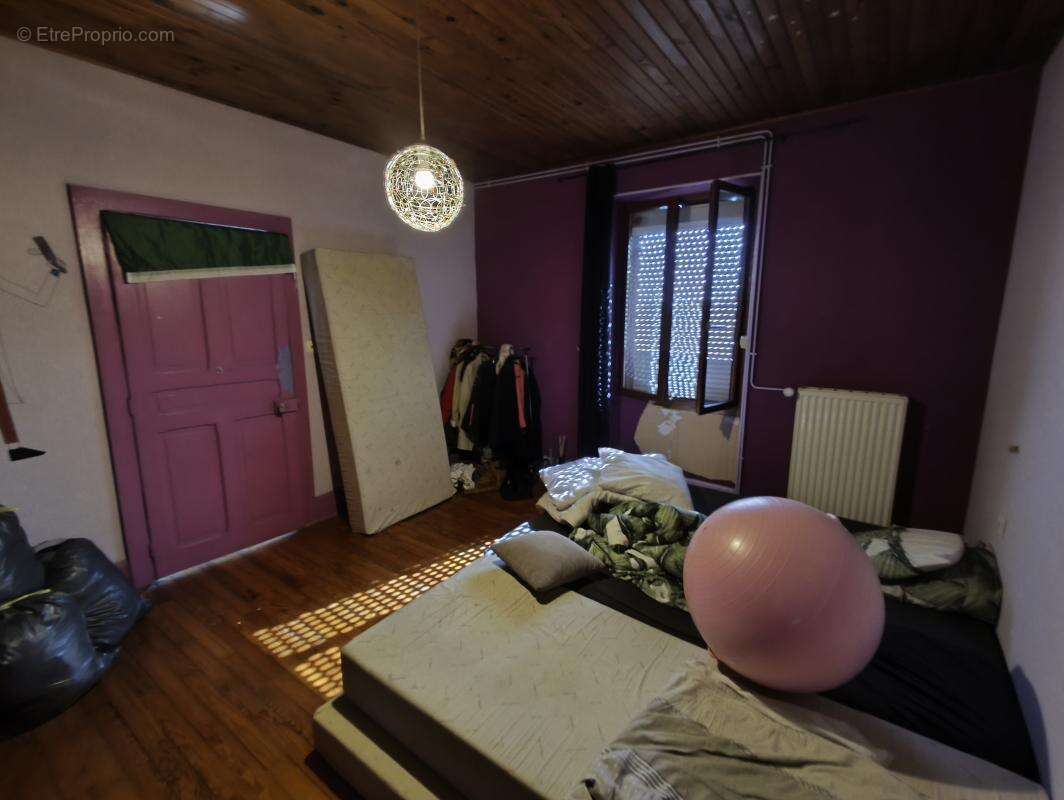 Maison à AILLEVILLERS-ET-LYAUMONT