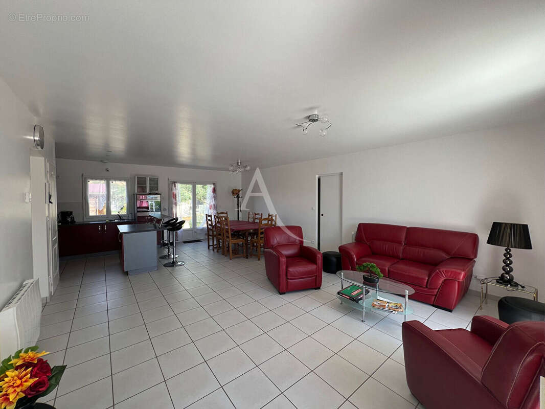 Maison à LONGEVILLE-SUR-MER