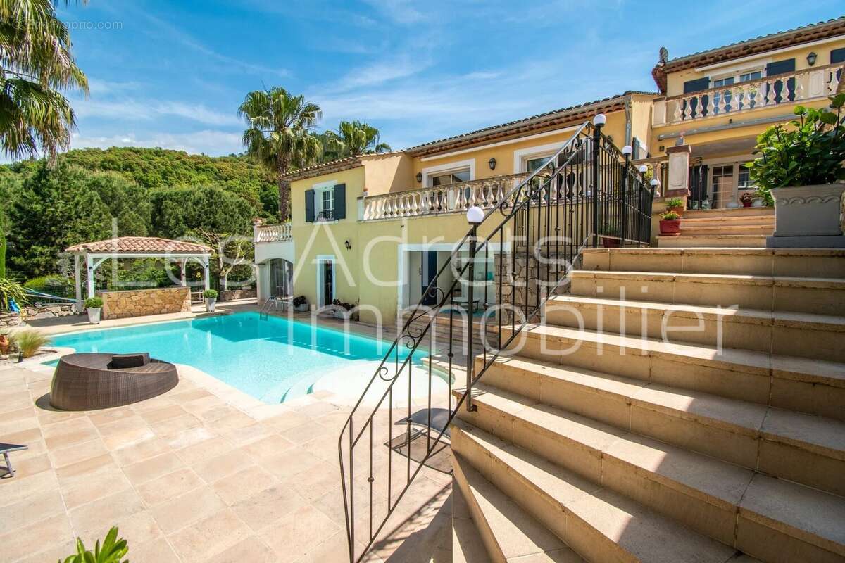 Maison à LES ADRETS-DE-L&#039;ESTEREL