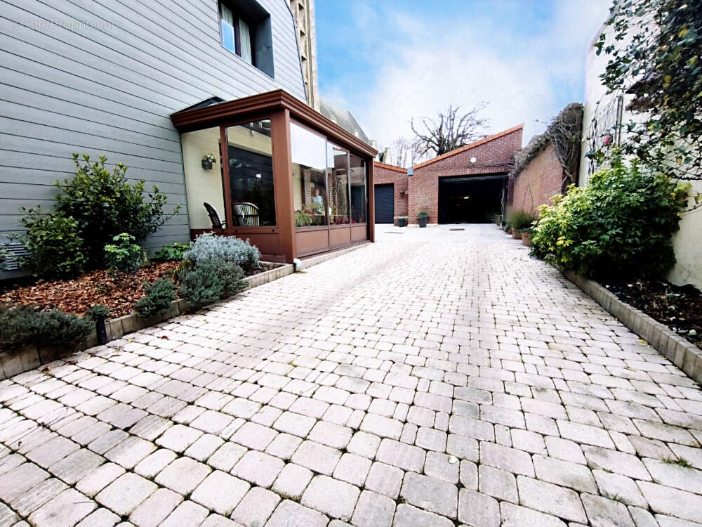 Maison à NEUVILLE-SAINT-VAAST