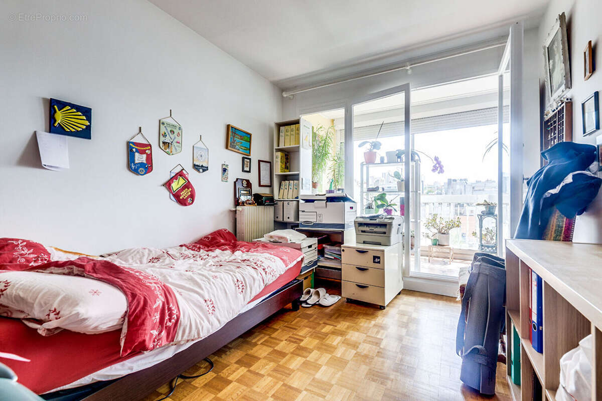 Appartement à PARIS-19E