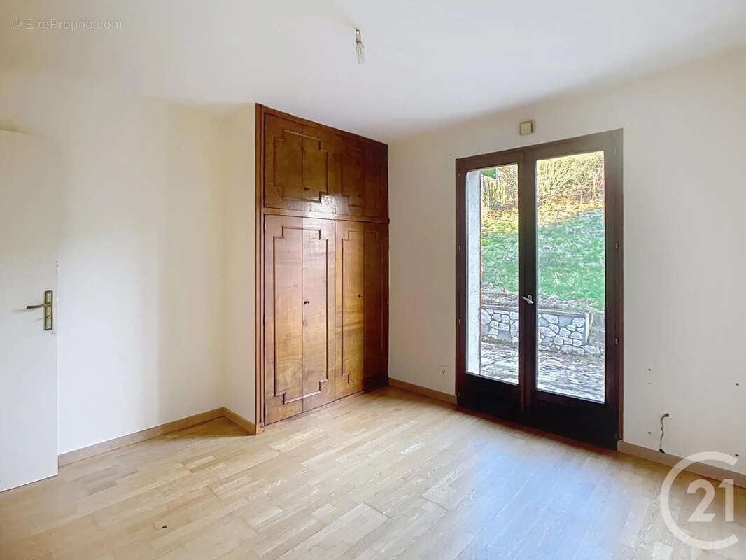 Maison à TALMONTIERS