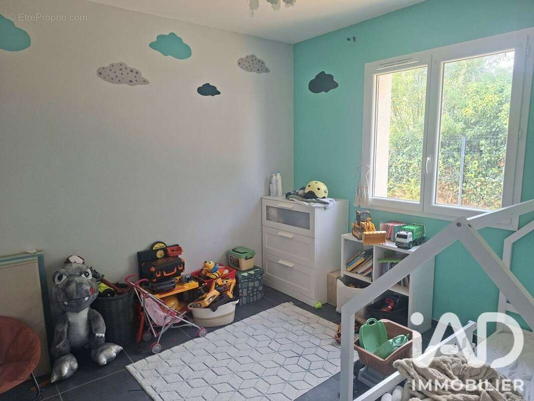 Maison 98 m² à Peaugres  - photo 9