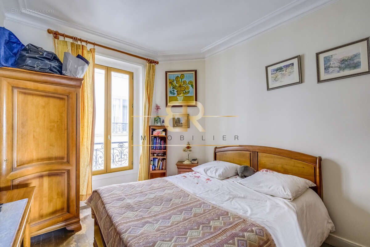 Appartement à PARIS-11E