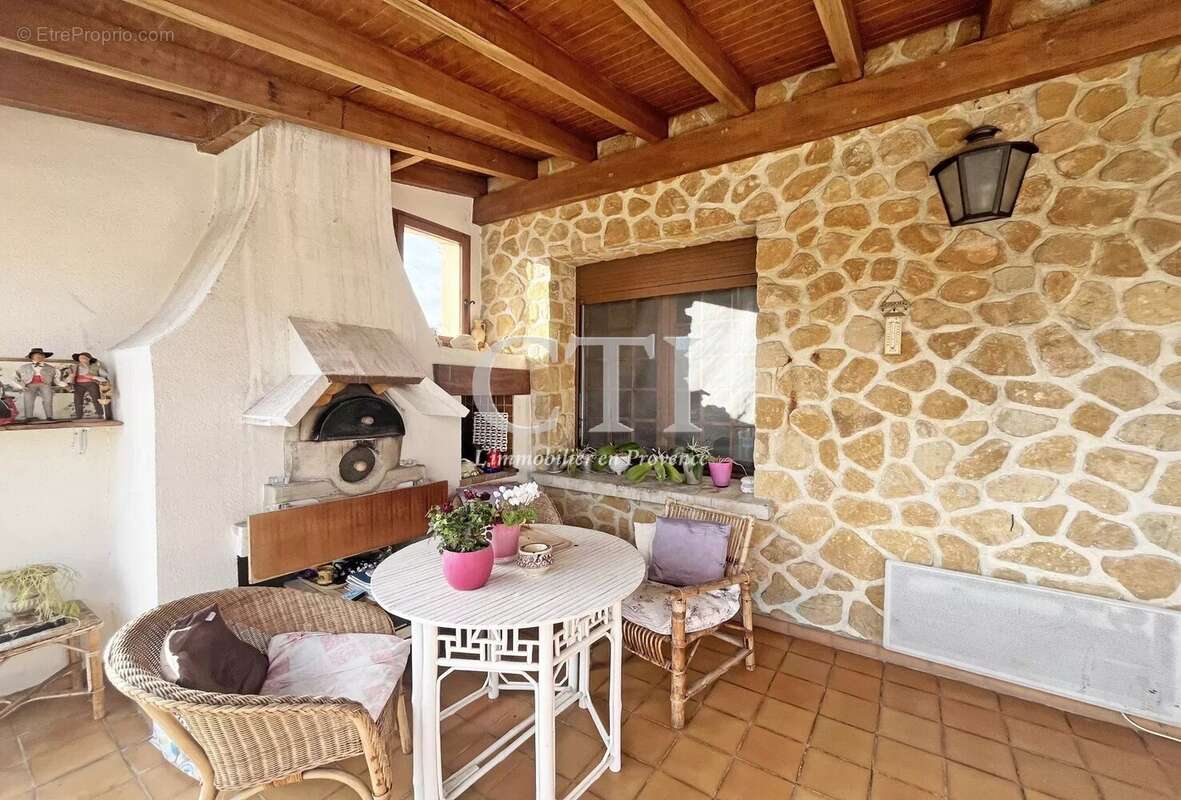 Maison à VAISON-LA-ROMAINE