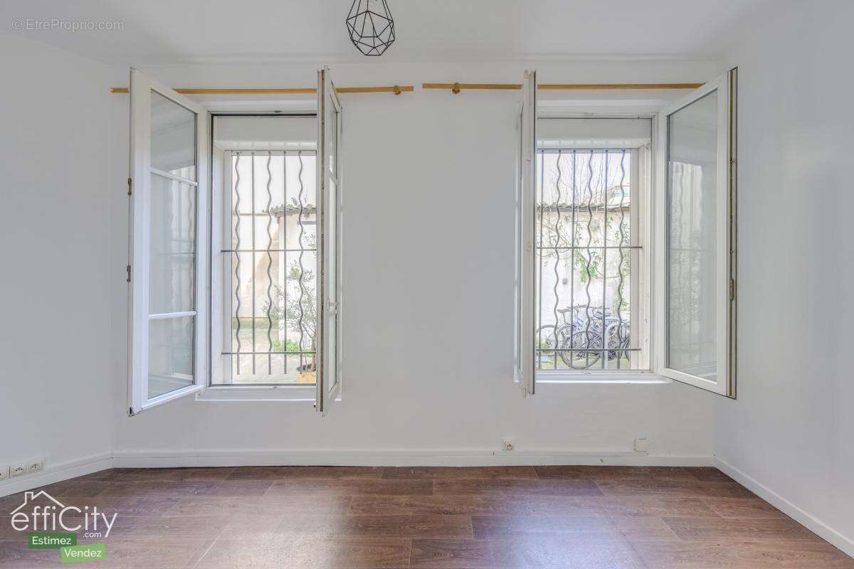 Appartement à SAINT-DENIS