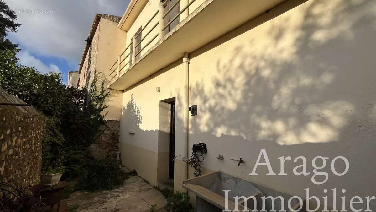 Maison à PEYRESTORTES