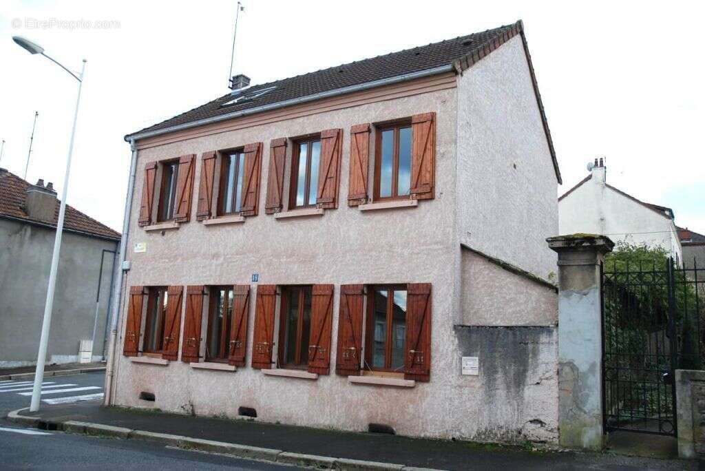 Maison à LE CREUSOT