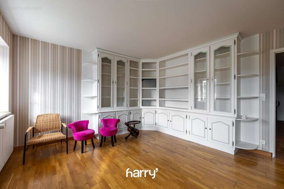 Maison 410 m² à Chevigny  - photo 8