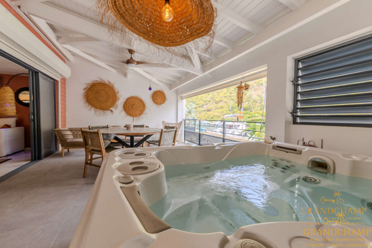 Duplex T3 avec jacuzzi et vue marina - ANSE MARCEL - photo 3