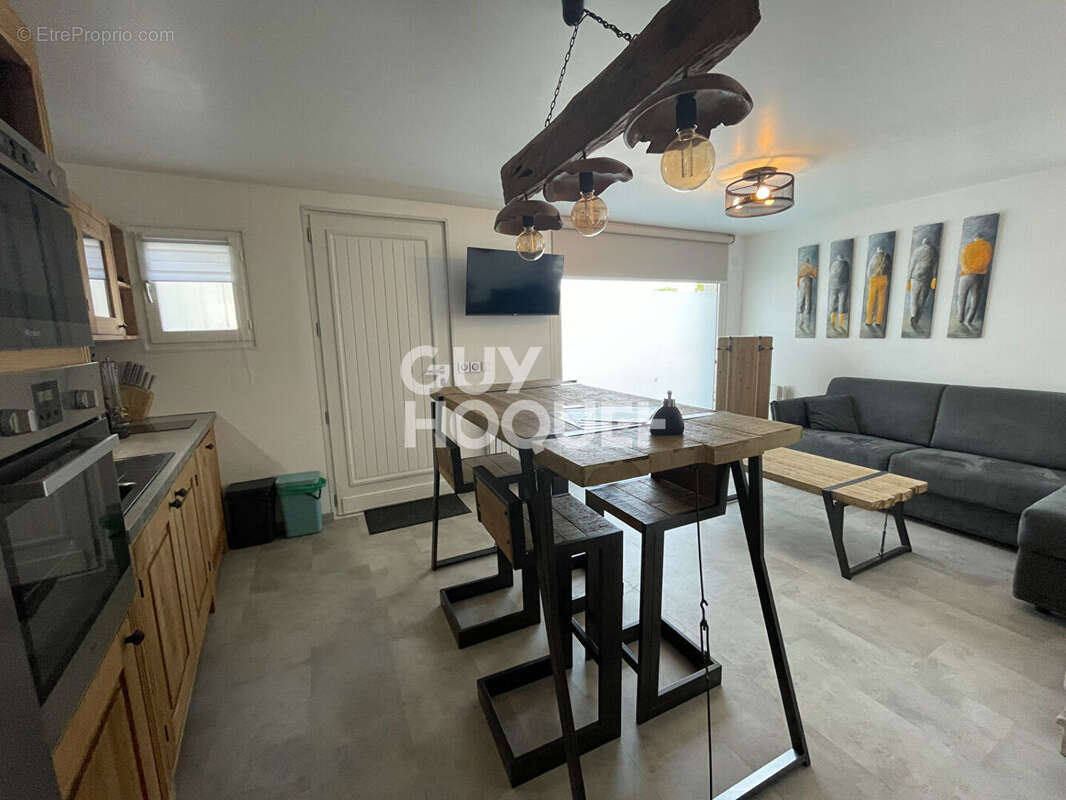 Appartement à SAINT-MARTIN-DE-RE