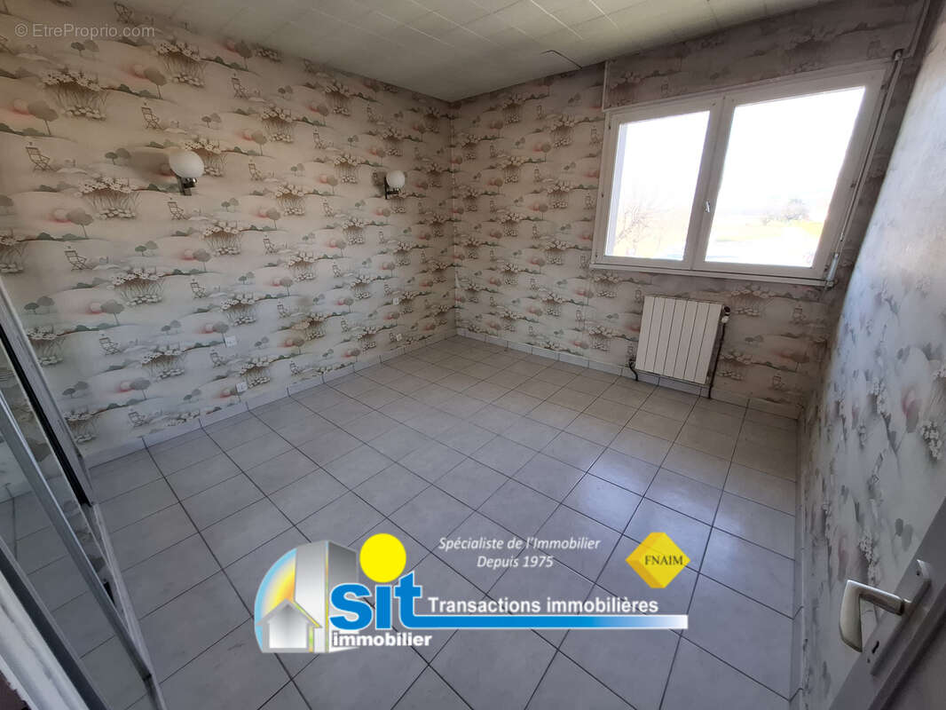 Maison à SAINT-CLAIR-DU-RHONE