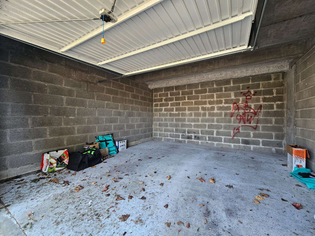 Appartement F3 bis lumineux avec terrasse, garage et cave - Quartier Malus à Bourges - photo 9