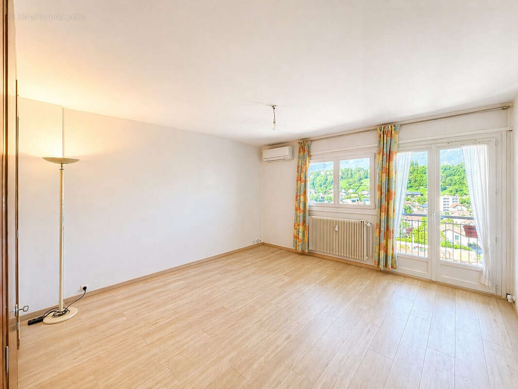 Appartement à AIX-LES-BAINS