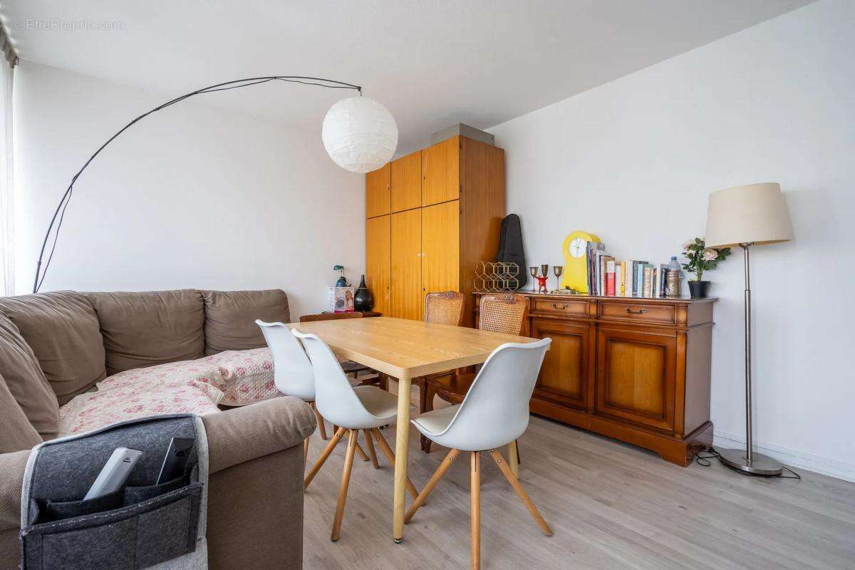 Appartement à FONTENAY-SOUS-BOIS