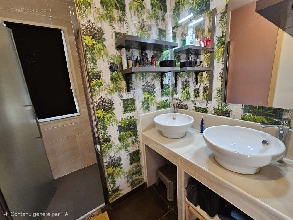 Maison à SAINT-PIERRE-DE-FURSAC