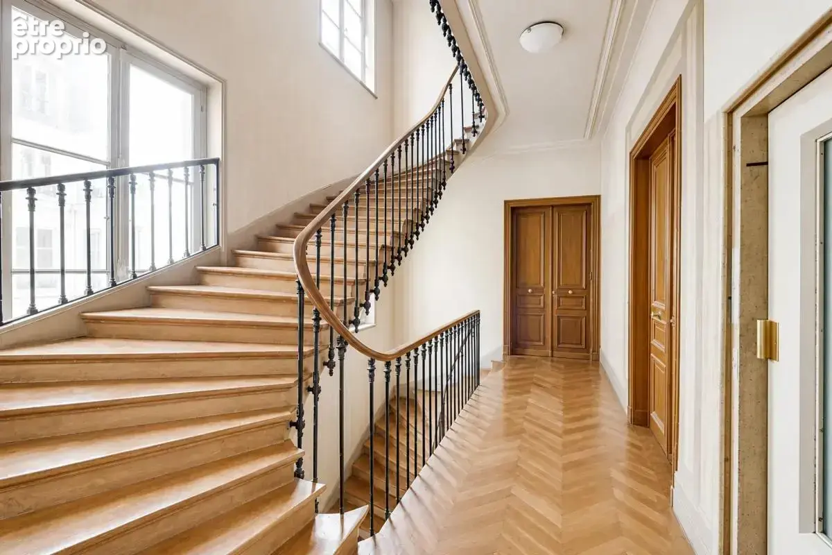 Appartement de 5 pièces de 119 m² situé à Paris - photo 11
