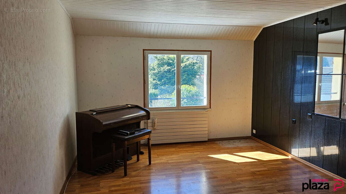 Maison à LA FERTE-ALAIS