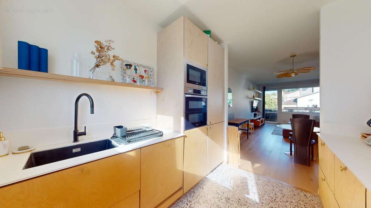 Appartement à LYON-8E