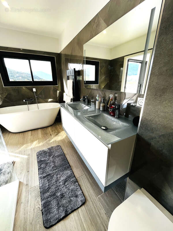 Propriété  5 chambres -  Proche Calvi - photo 11