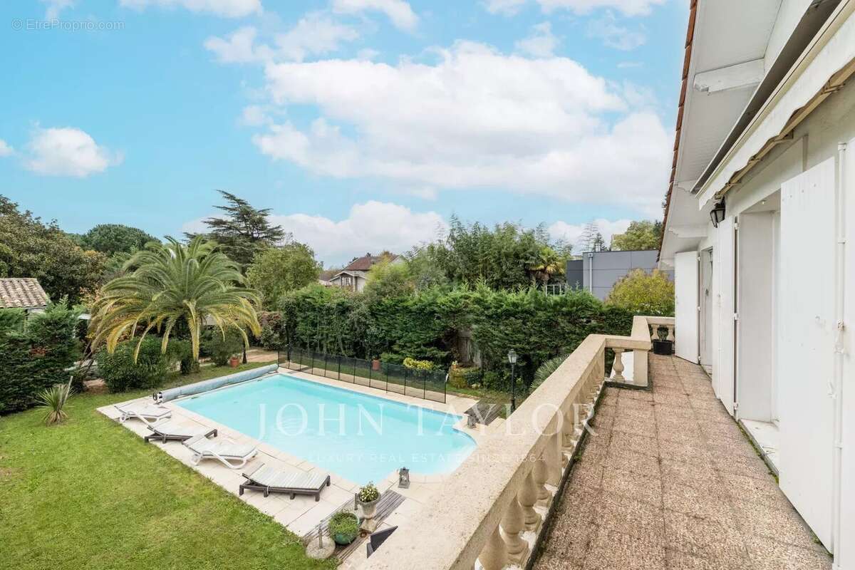 Maison à LE BOUSCAT