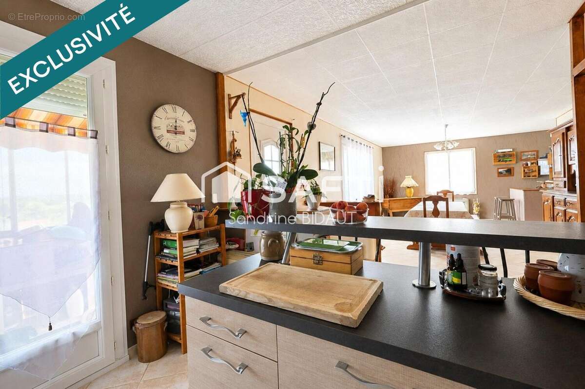 Maison 86 m² à Fleurville  - photo 4