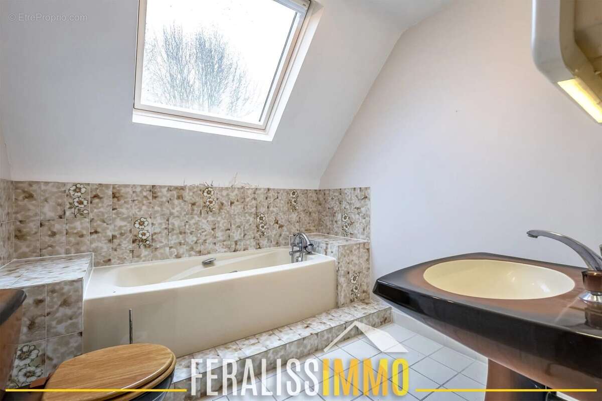 Maison à VAUX-SUR-SEINE