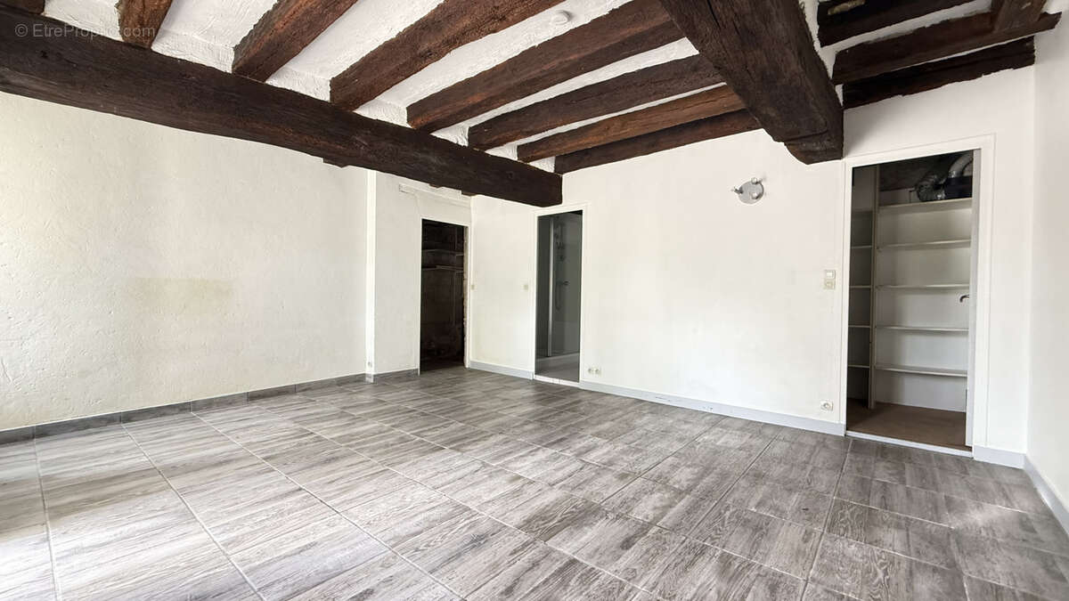 Appartement à SAINT-CYR-SUR-LOIRE