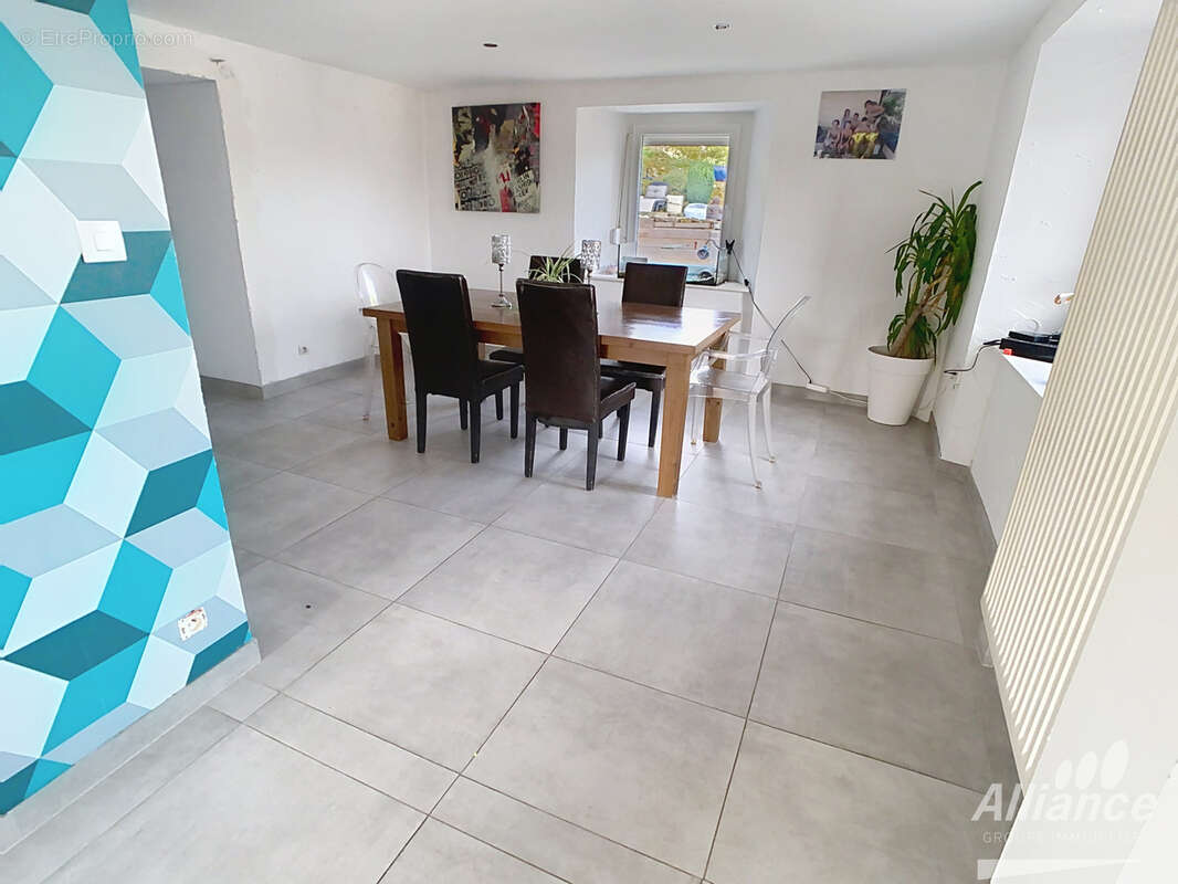 Jolie maison pierre sur 11a , piscine, vue imprenable - photo 3