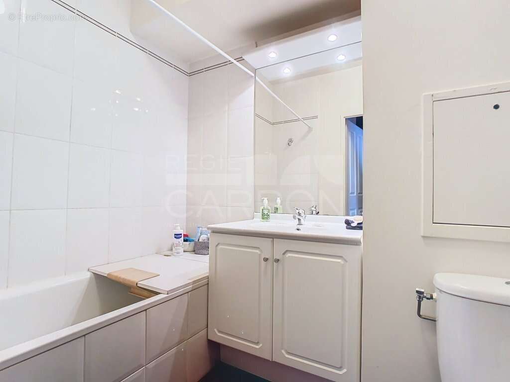 Lyon 8 proche parc blandan t4 duplex dernier etage terrasse 18m² 419000€ - photo 5